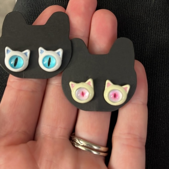 NEW Cartoon Cat Eye Stud Earrings – Set of 2 Pairs - Picture 2 of 3